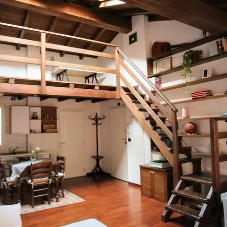Attico Boho-chic In Centro Bologne